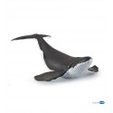 Banginio jauniklio figurėlė